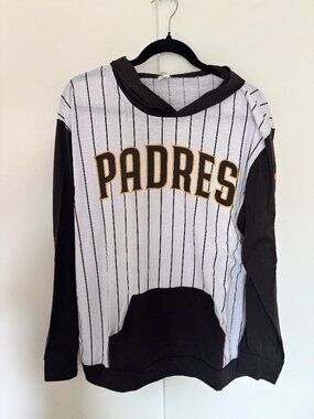 Padres longsleeve give away size xl